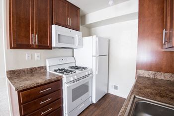 All gas kitchen